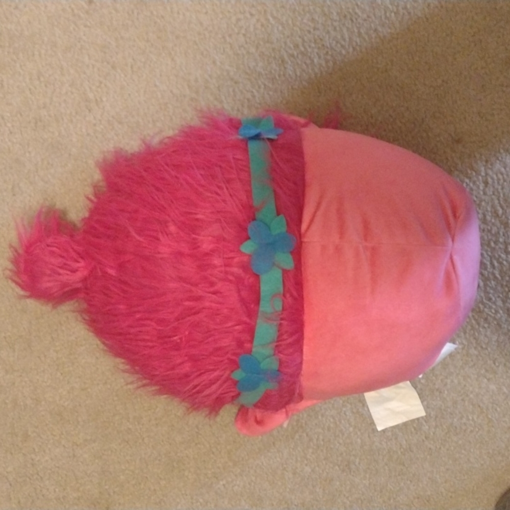 Trolls Travel Cloud Pillow - Picture 3 of 3